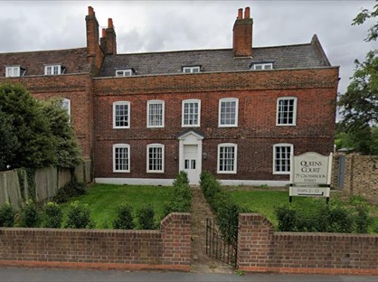 1 Bed Flat, Queens Court, EN8