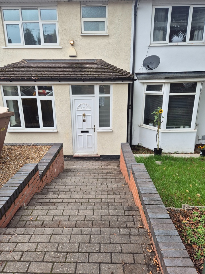 3 Bed Terraced House, Avebury Grove, B30