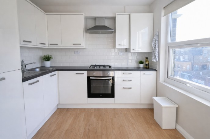 1 Bed Flat, Blackstock Road, N4 photo 2