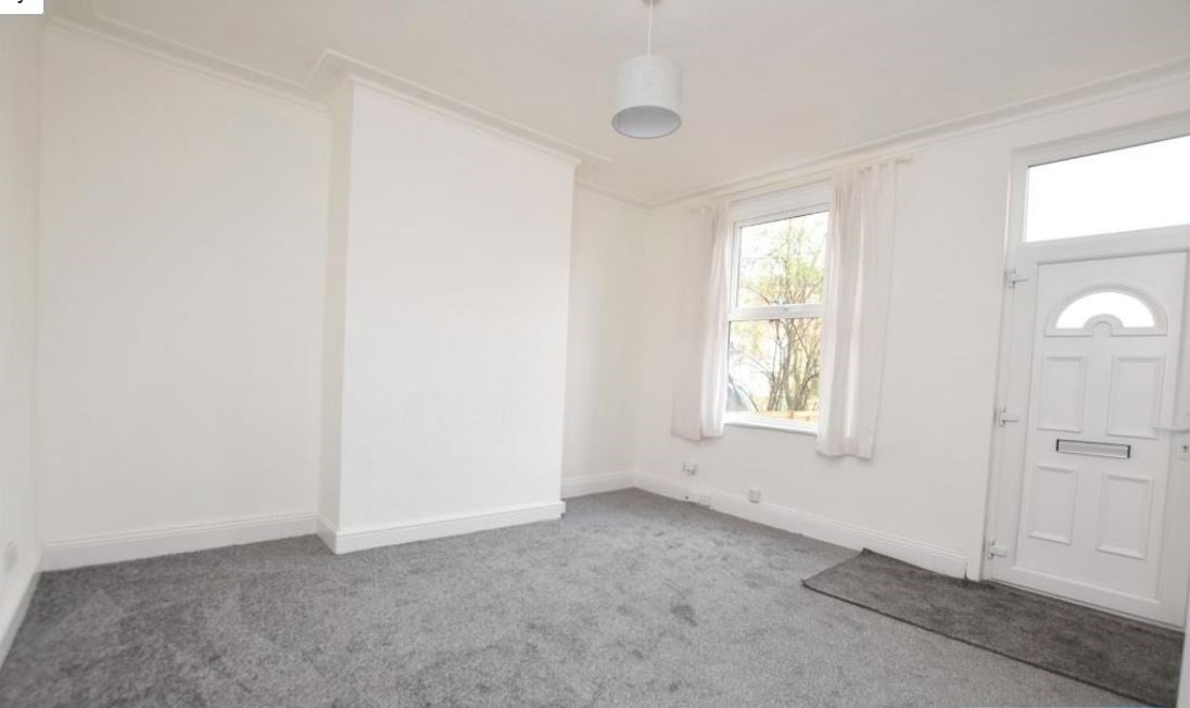 2 Bed Terraced House, Barton Place, LS11