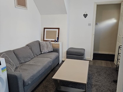 1 Bed Terraced House, Princess St, LU1