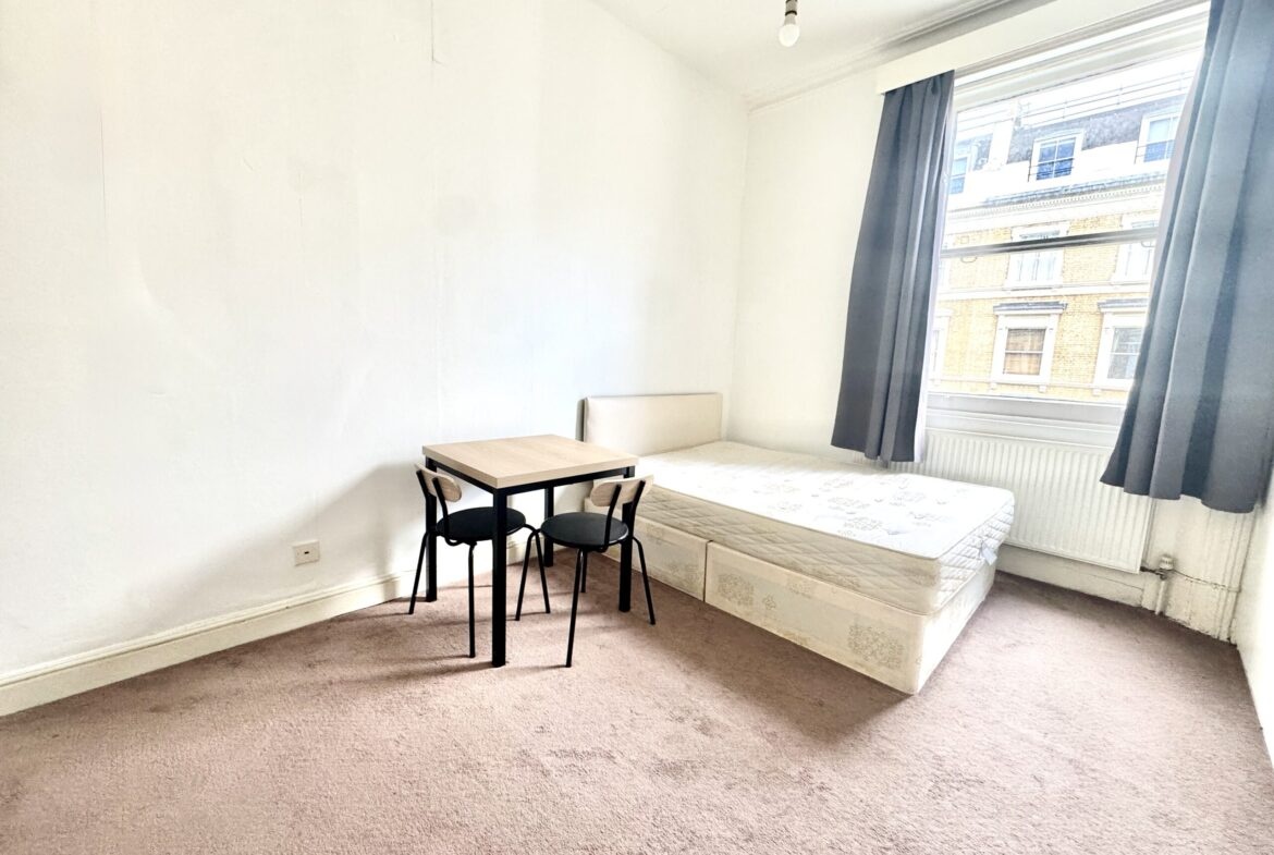 Studio Flat, London, W2 photo 2