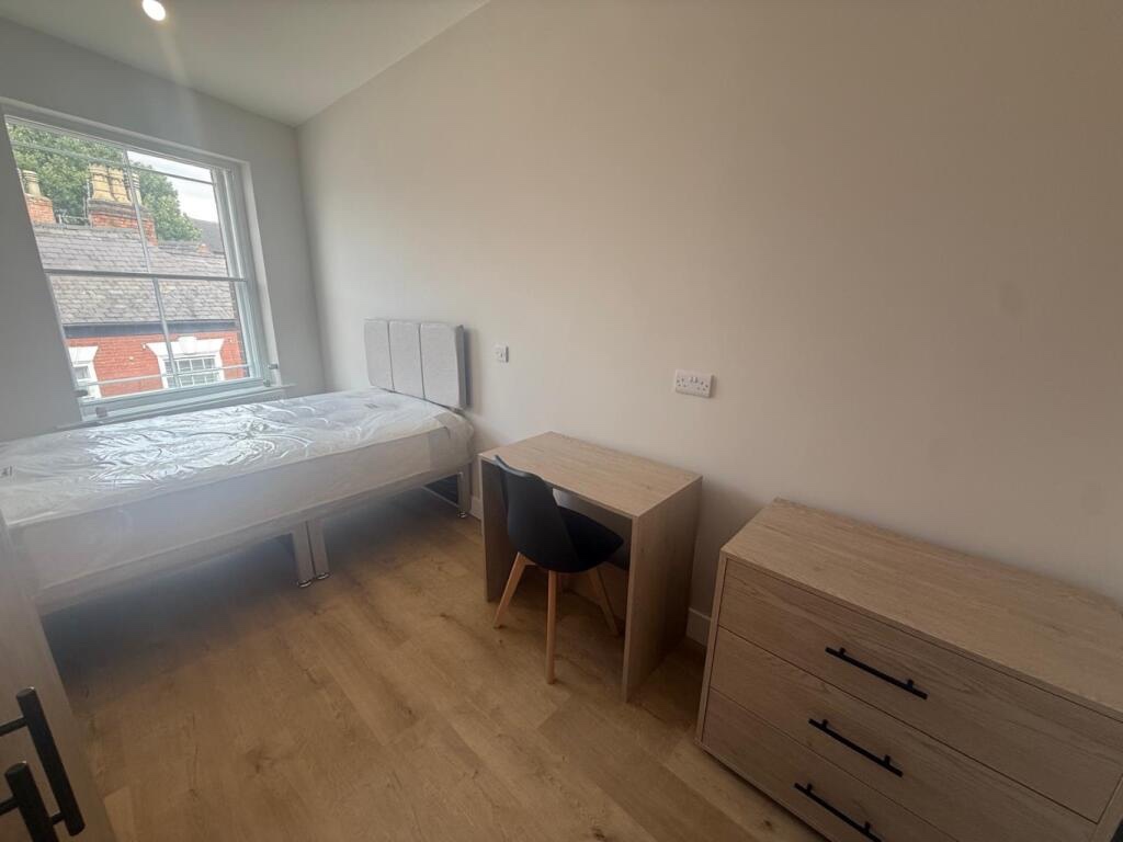 Room in a Shared House, Sadler Gate, DE1 photo 5