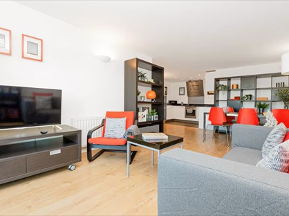 2 Bed Flat, Argyll Road, SE18