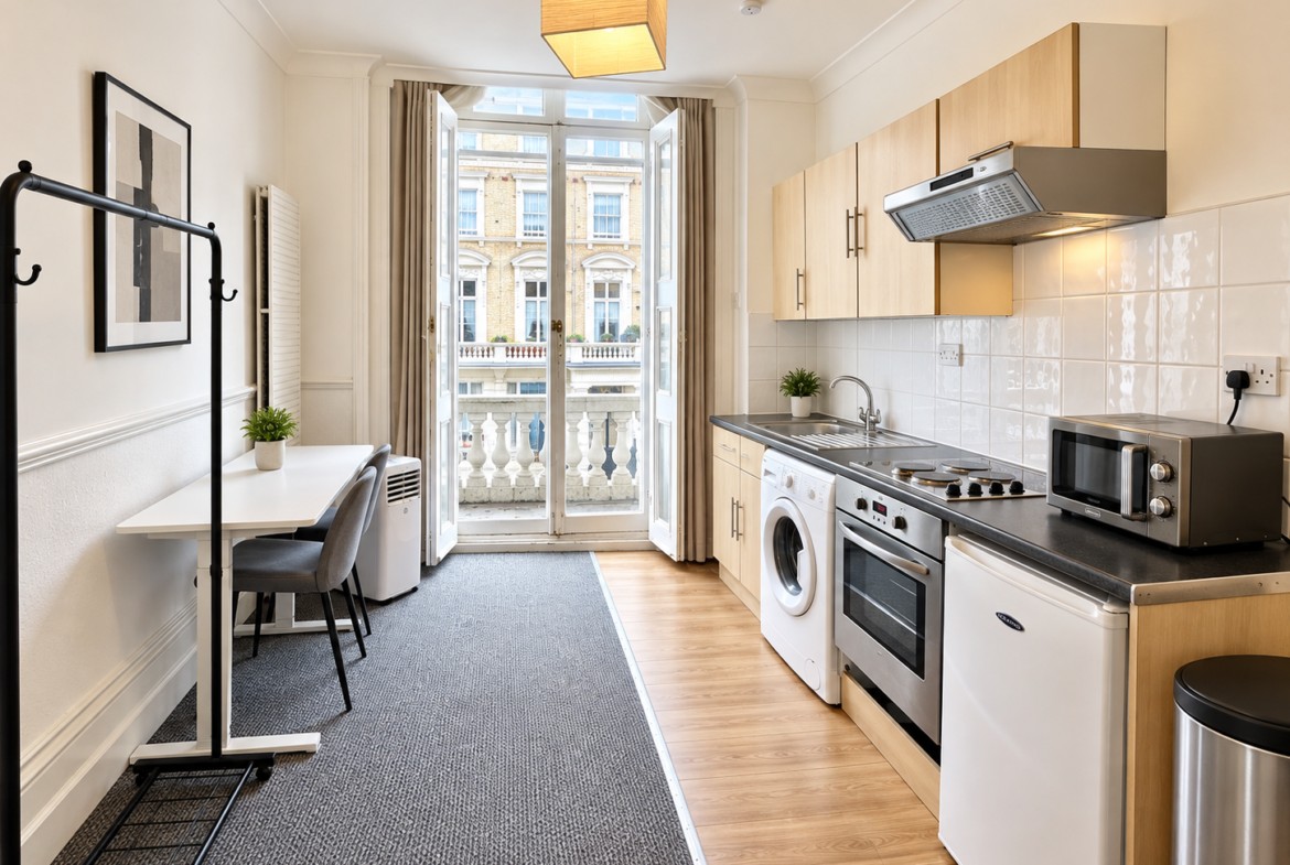 Studio Flat, London, W2