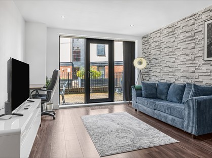 1 Bed Semi-Detached House, The Quadrant, B1