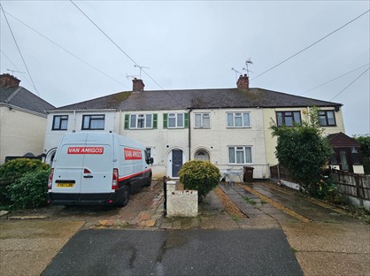 Studio Flat, Church Road, SS7