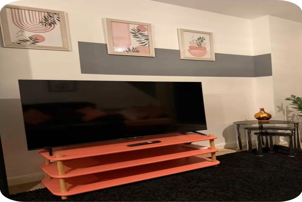 2 Bed Flat, Skyline, B1 photo 4