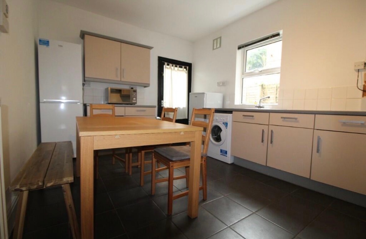 Room in a Shared House, Stepping Lane, DE1 photo 5