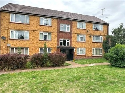Studio Flat, Leonard Avenue, DA10