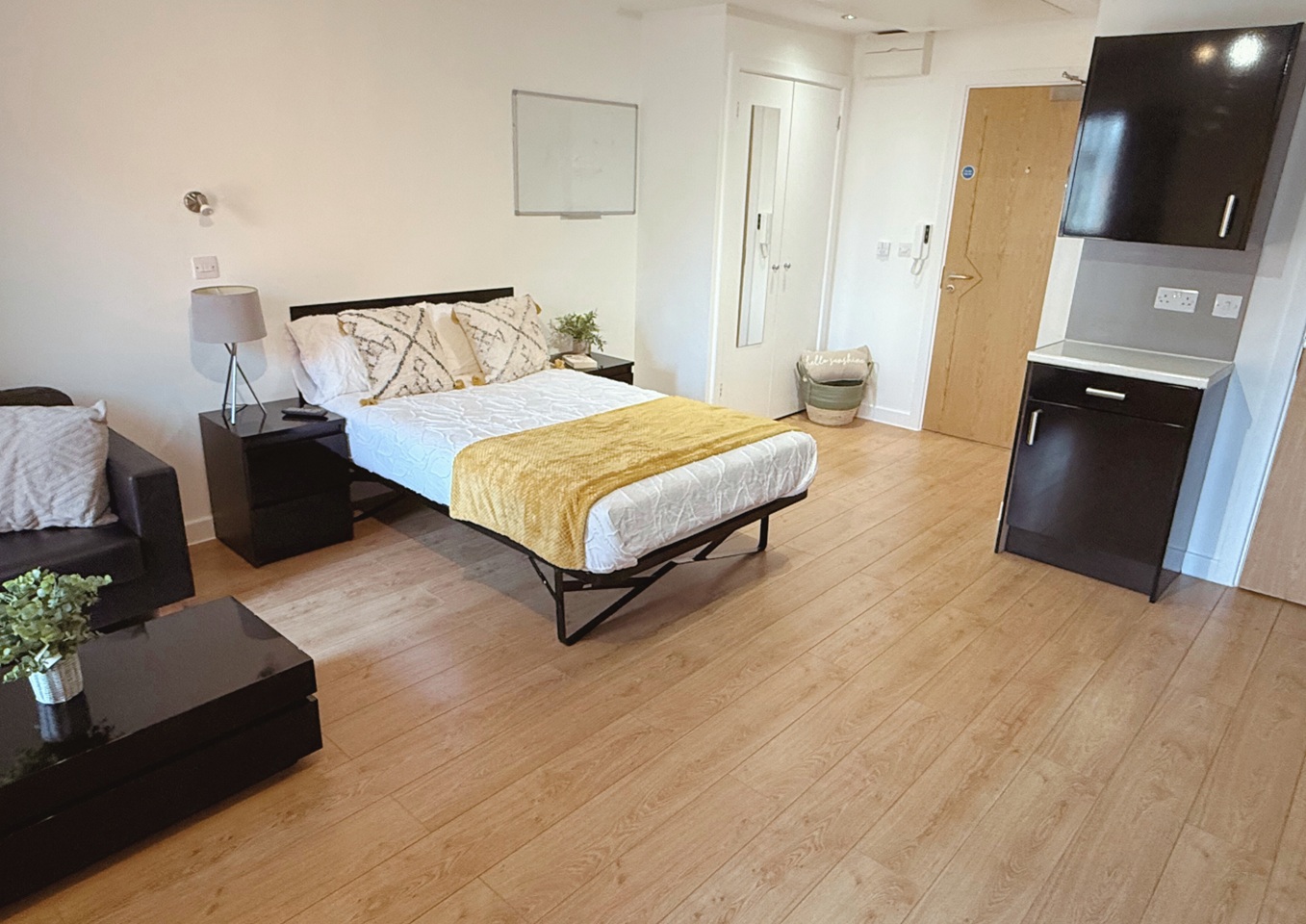 Studio Flat, London Road, LE2 photo 2