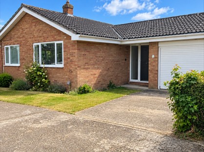 3 Bed Bungalow, Bracken Row, IP31