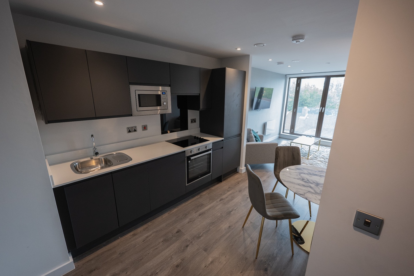 2 Bed Flat, Greenland St, L1 photo 4