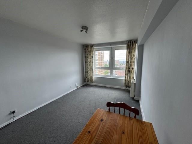 2 Bed Flat, Burnsall Croft, LS12 photo 2
