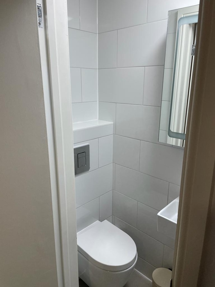 Studio Flat, Robertson St, SW8 photo 3