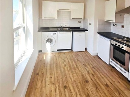 2 Bed Maisonette, Chelsea Road, PO5