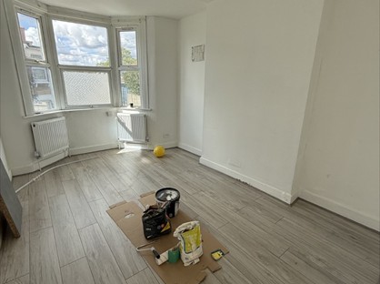 2 Bed Flat, Downhills Park Road, N17