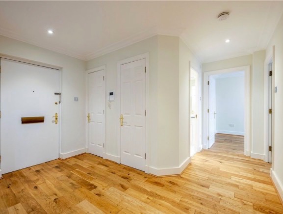 2 Bed Flat, Ebury Bridge Rd, SW1W photo 3