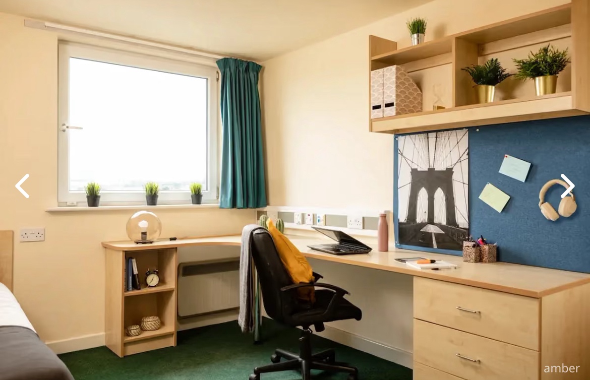 Room in a Shared Flat, Burley Road, LS3 photo 2