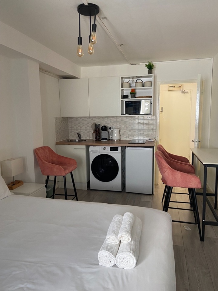Studio Flat, Walworth Road, SE1 photo 5