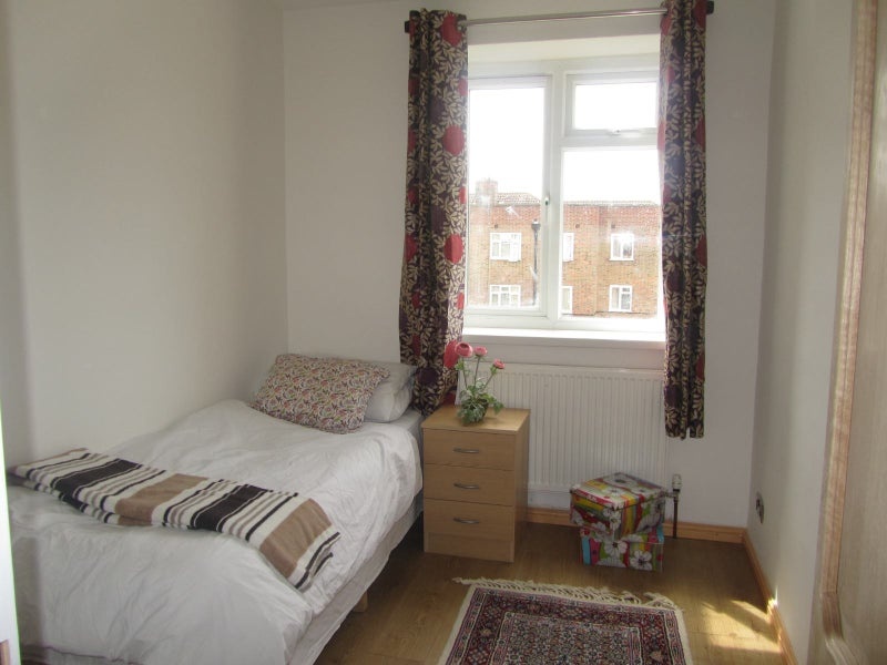 Room in a Shared Flat, Gledhow Gardens, SW5 photo 2