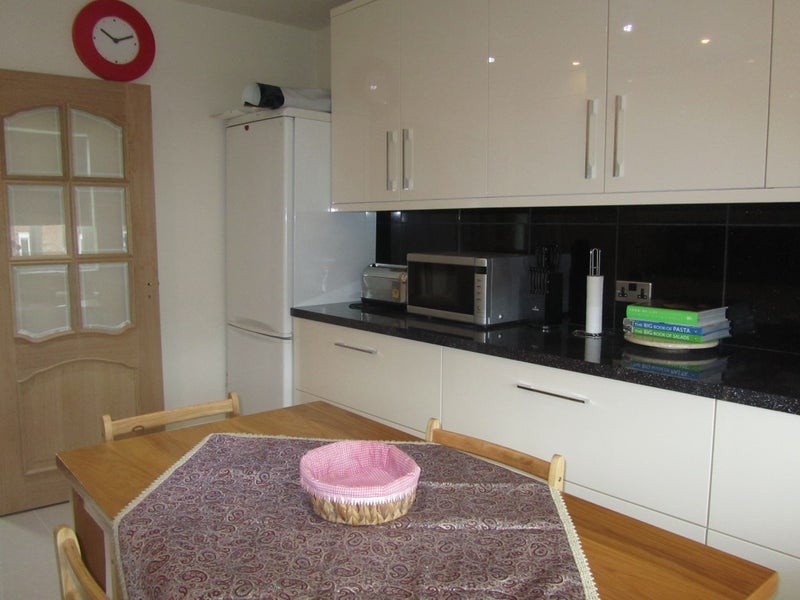 Room in a Shared Flat, Gledhow Gardens, SW5 photo 5