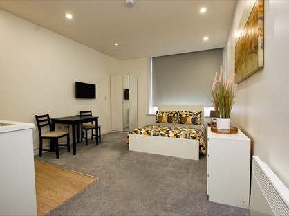 Studio Flat, Victoria Road South, PO5