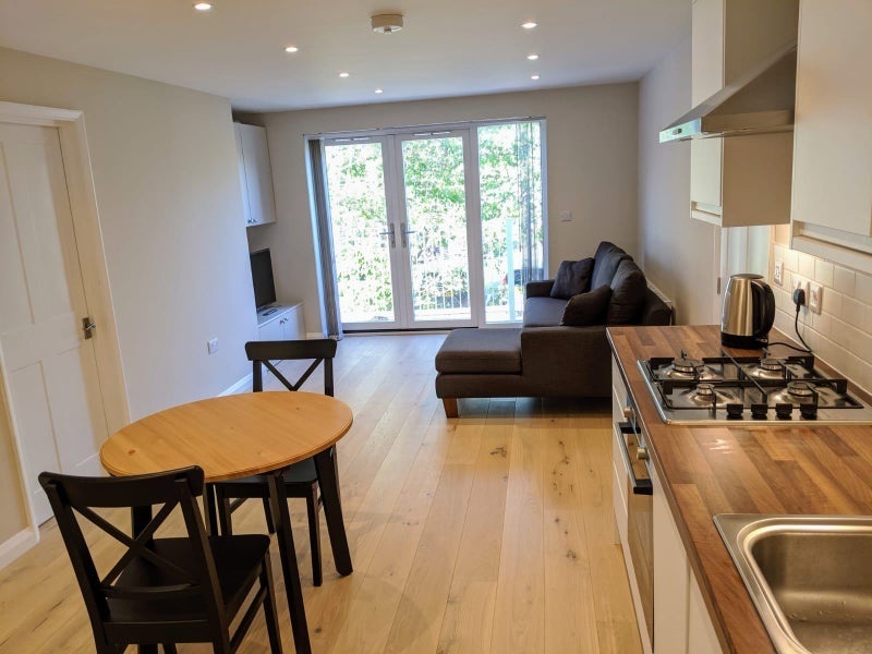 2 Bed Flat, Elms Road, OX2 photo 4