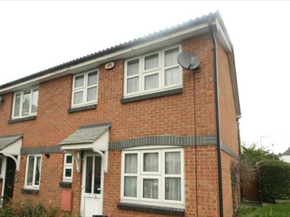 3 Bed End Terrace, Grove End, E18