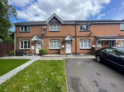 3 Bed Terraced House, Stranraer Gardens, SL1