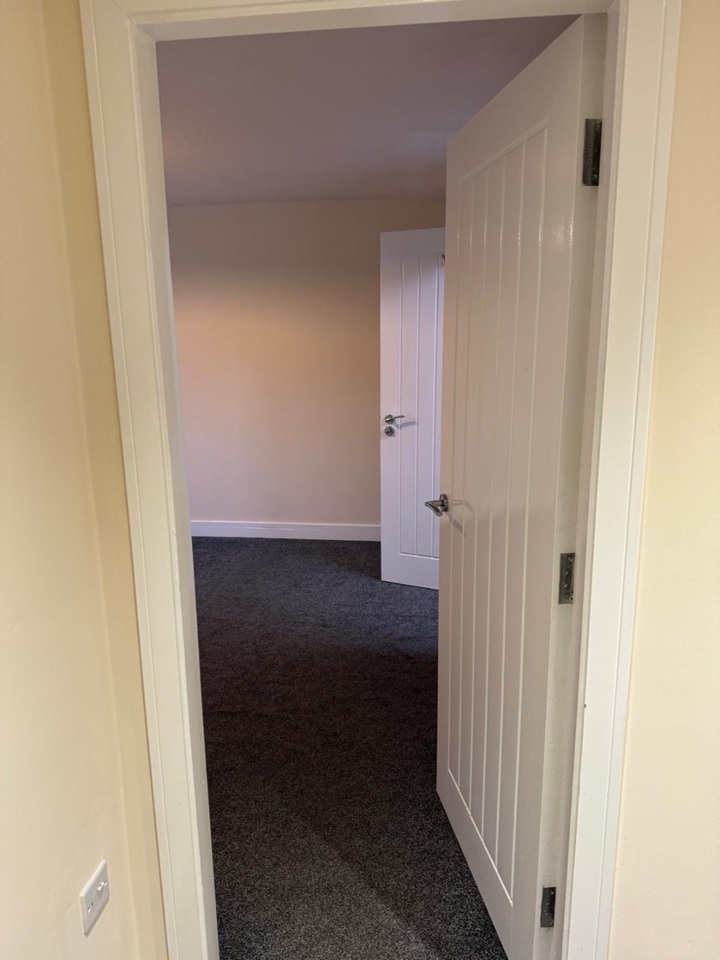 1 Bed Flat, Blyde Road, S5 photo 5