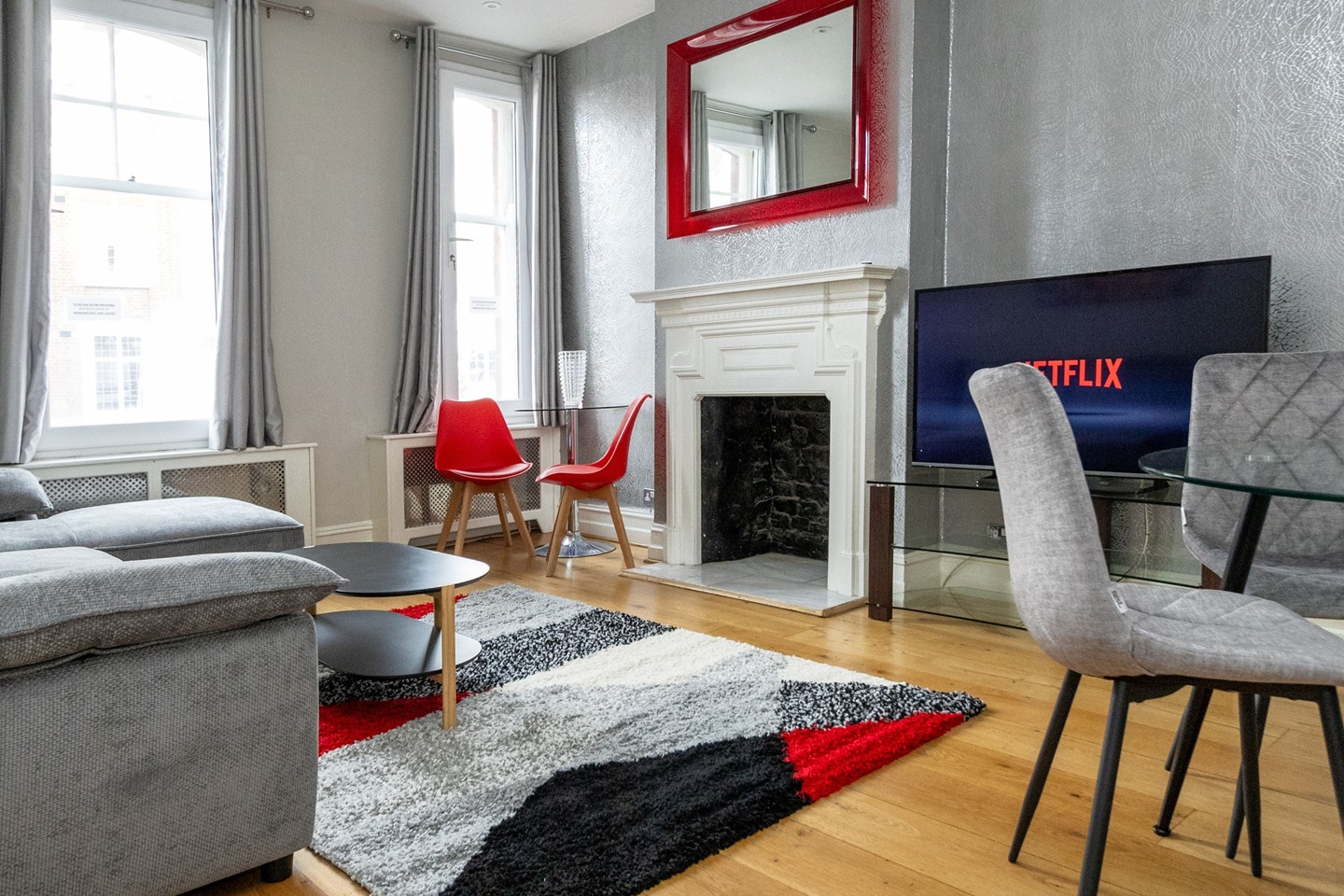 2 Bed Flat, Argyll Mansions, SW3 photo 2