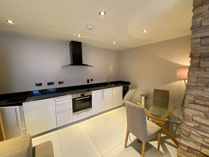 1 Bed Flat, Butts Court, LS1 photo 5