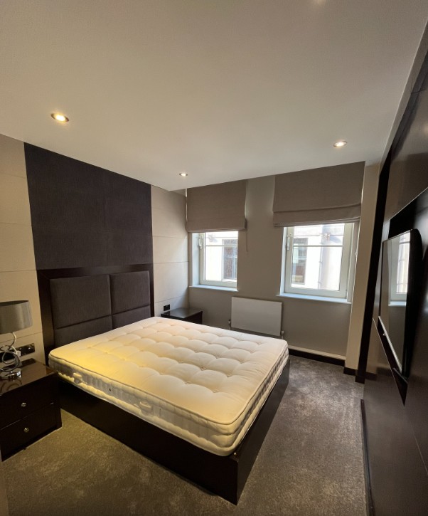 1 Bed Flat, Headrow Residence, LS1
