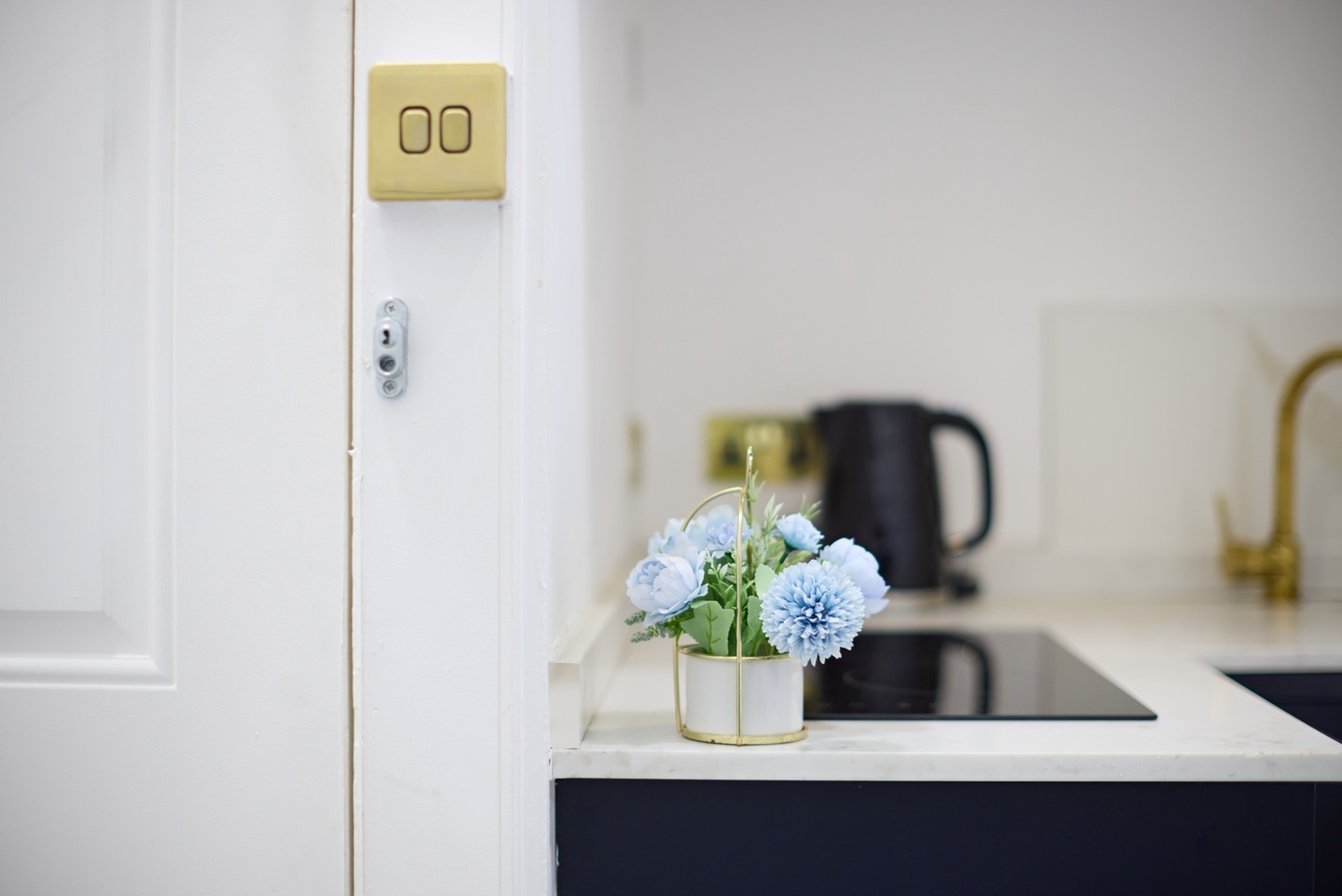 Studio Flat, Brick Lane, E1 photo 5