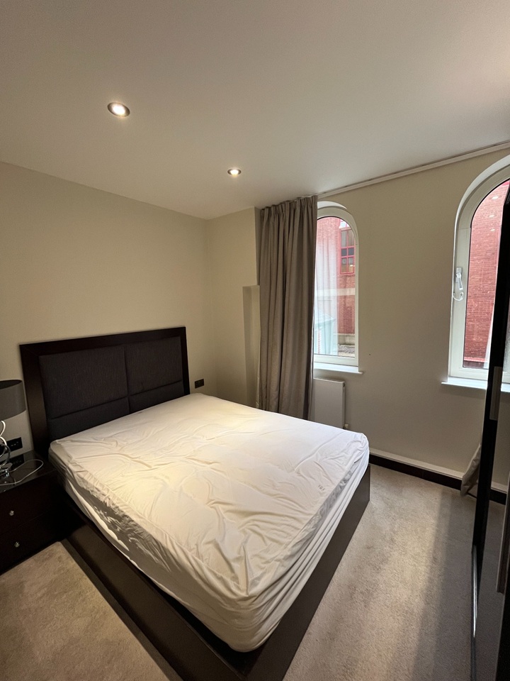 Studio Flat, Headrow Residence, LS1 photo 3