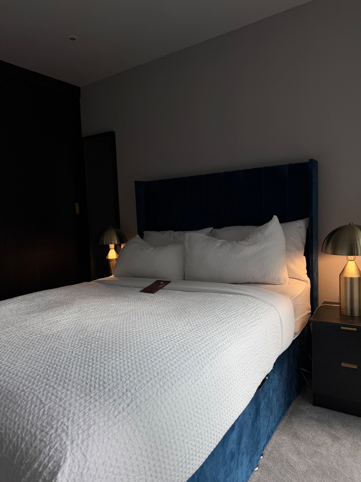 2 Bed Flat, Salford, M3 photo 5