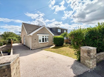 3 Bed Semi-Detached House, Whiterock Close, CF37