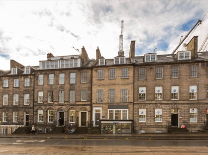 1 Bed Flat, York Place, EH1