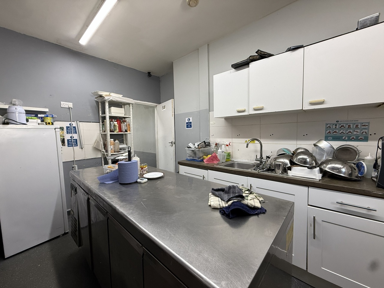 1 Bed Terraced House, Dark Kitchen  /  Cafe, LE2 photo 5