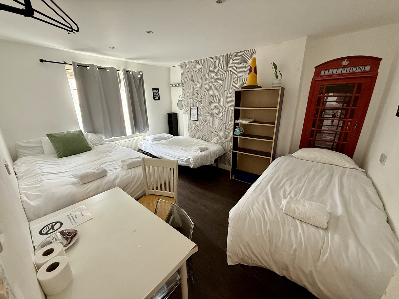 Studio Flat, Oriental Place, BN1 photo 4