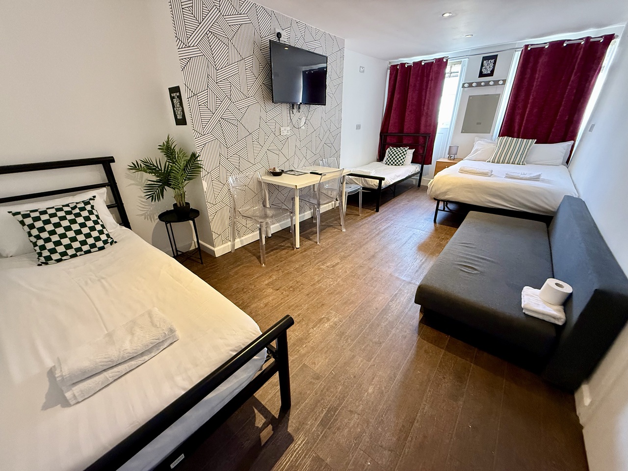 Studio Flat, Oriental Place, BN1 photo 2