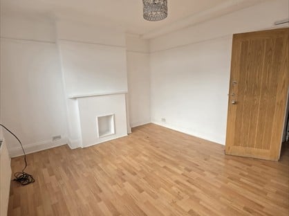 Studio Flat, Longspring, WD24