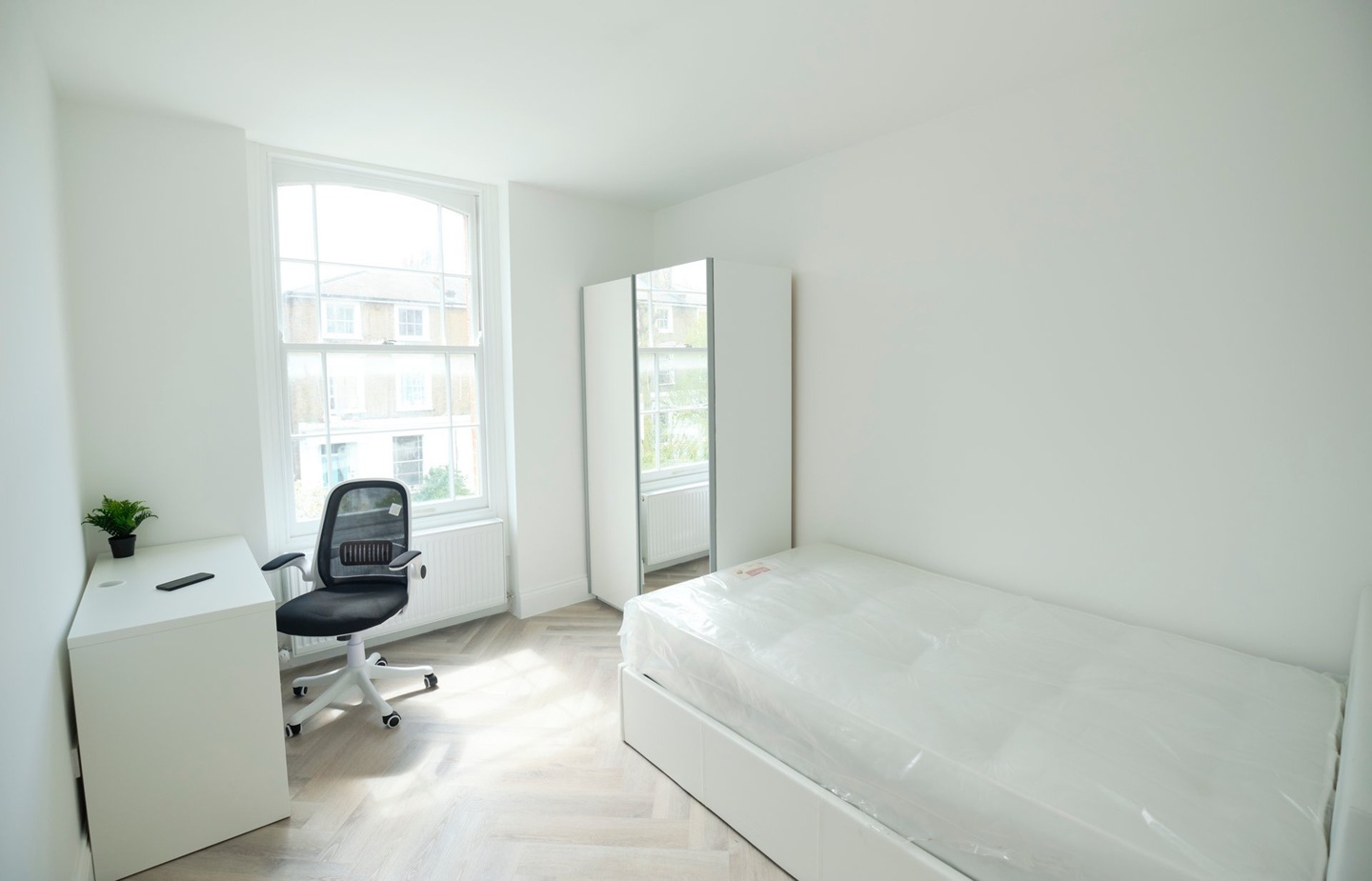 4 Bed Flat, Agar Grove, NW1 photo 4