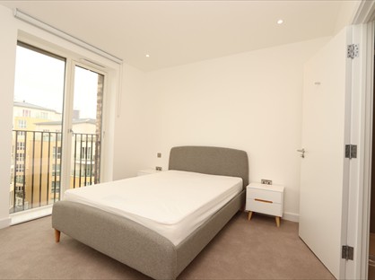 Room in a Shared Flat, Surrey Quays Road, SE16