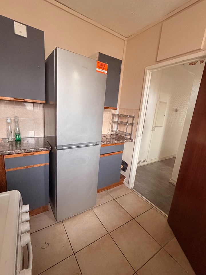 3 Bed Flat, Southey House, SE17 photo 2