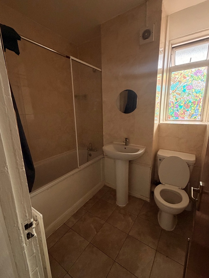 3 Bed Flat, Southey House, SE17 photo 4