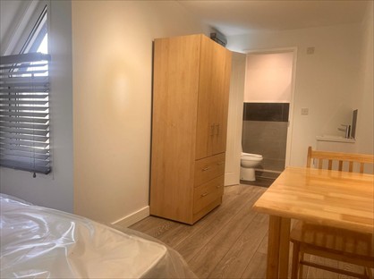 Room in a Shared House, Broomfield, SS13