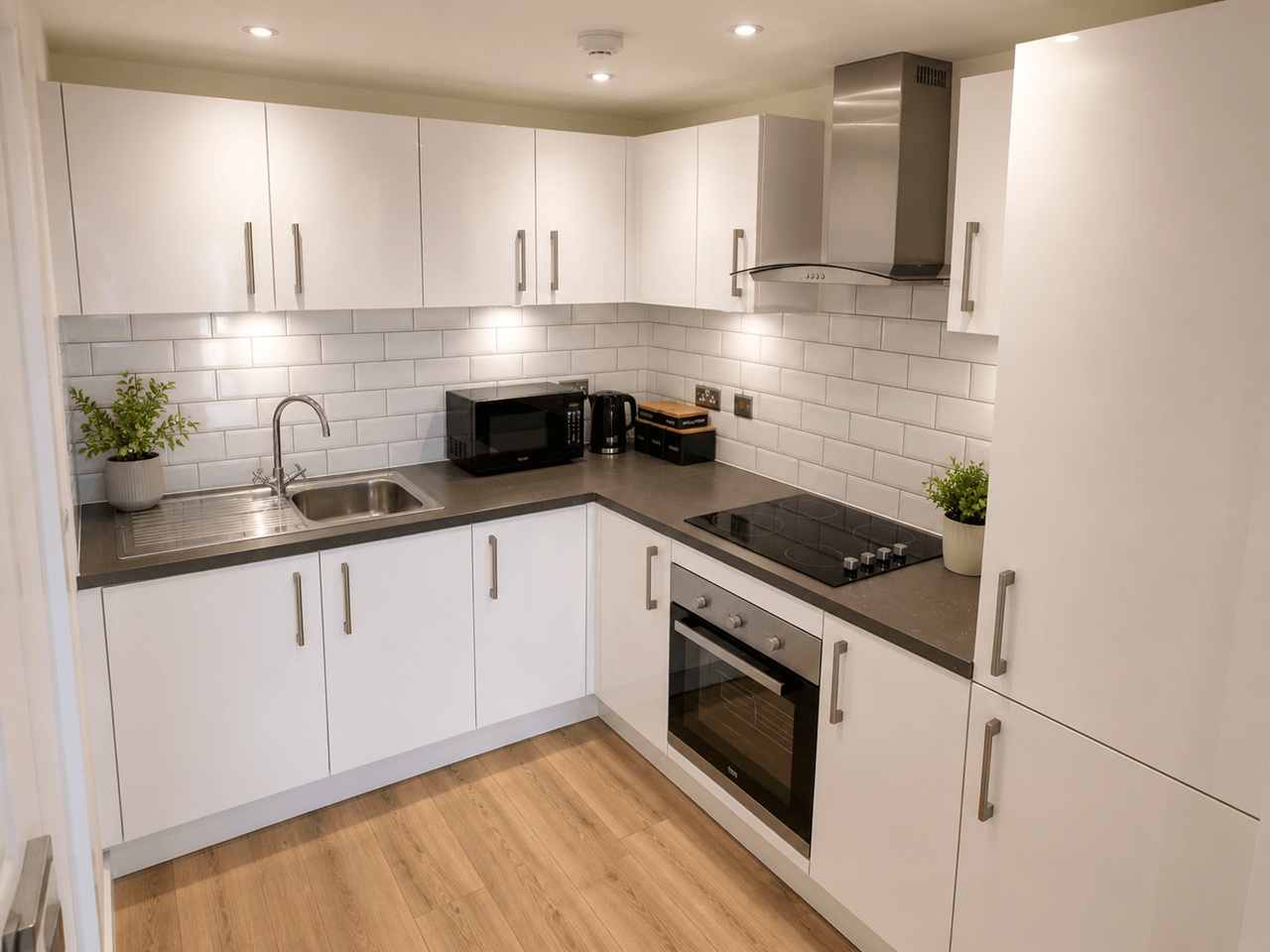 2 Bed Flat, Helena St, B1 photo 5