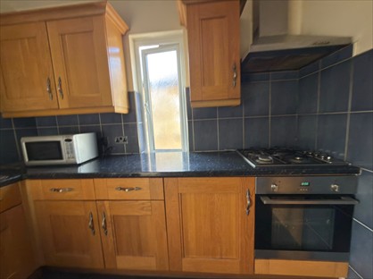 2 Bed Maisonette, Beehive Lane, IG1